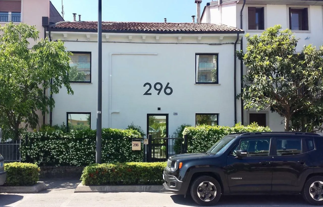 Guest House 296 Верона
